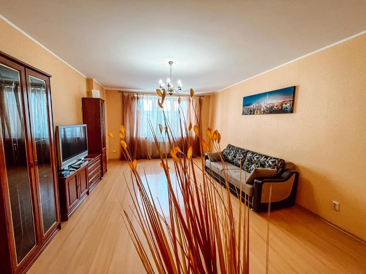 Cozy Apartments On The Left Bank Kiev Exterior foto