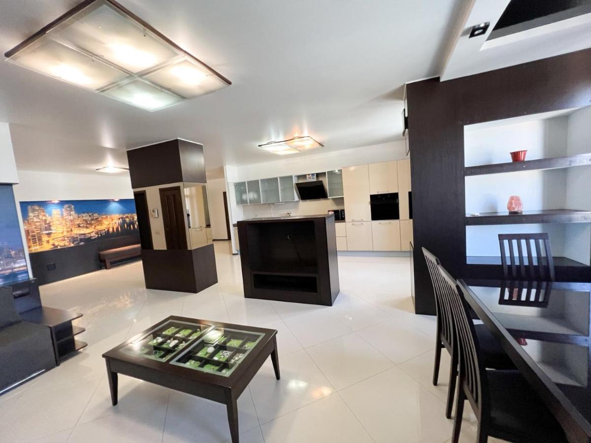 Cozy Apartments On The Left Bank Kiev Exterior foto